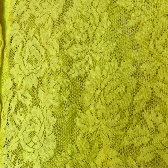 Lace button down tank top - Picture 3 of 3